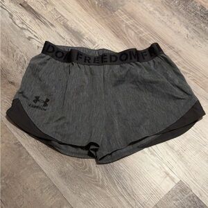 Under armour shorts size medium